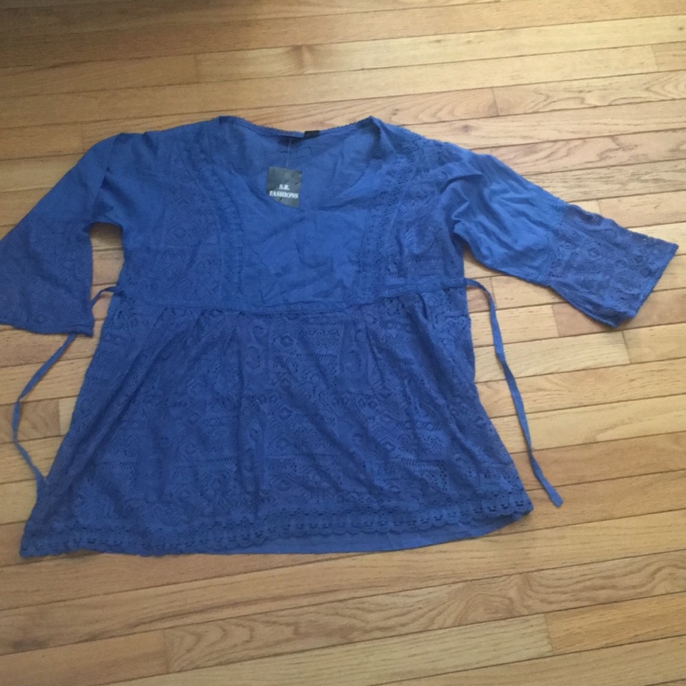 NWT Blue S.R.Fashions Top
